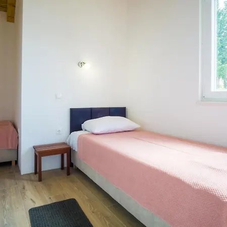Two On The Beach-zoranka Apartment Seget Vranjica